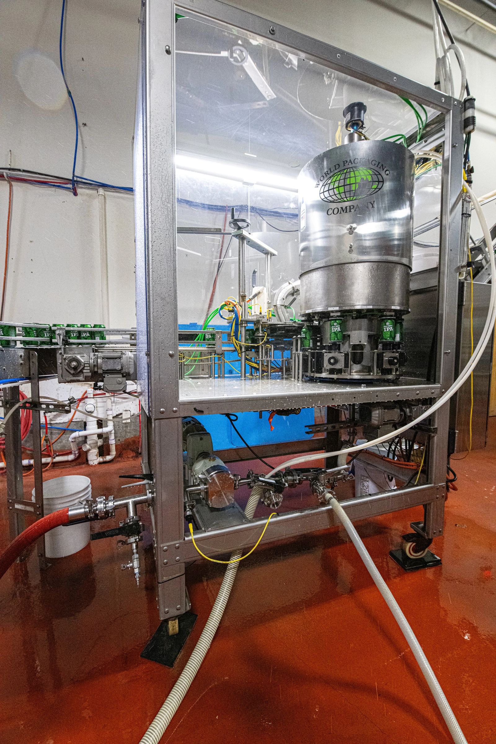CP-12 counter-pressure filler frame and product tank